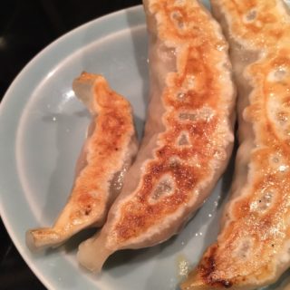 ちょもらんま酒場 大餃子2
